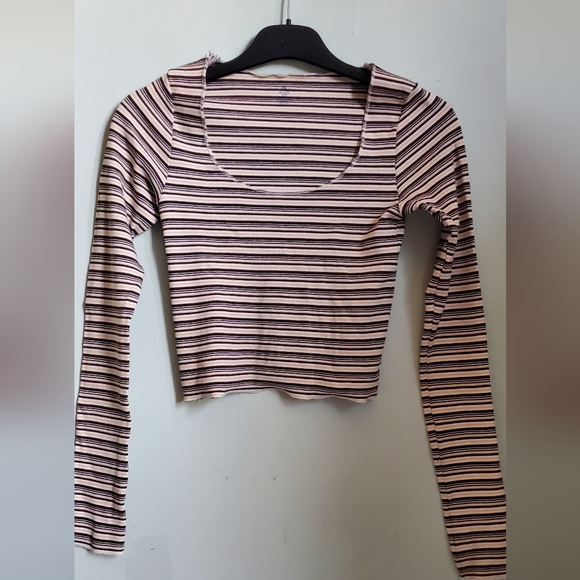 Brandy Melville 4-Piece Long Sleeve Shirt Bundle - Picture 2 of 16